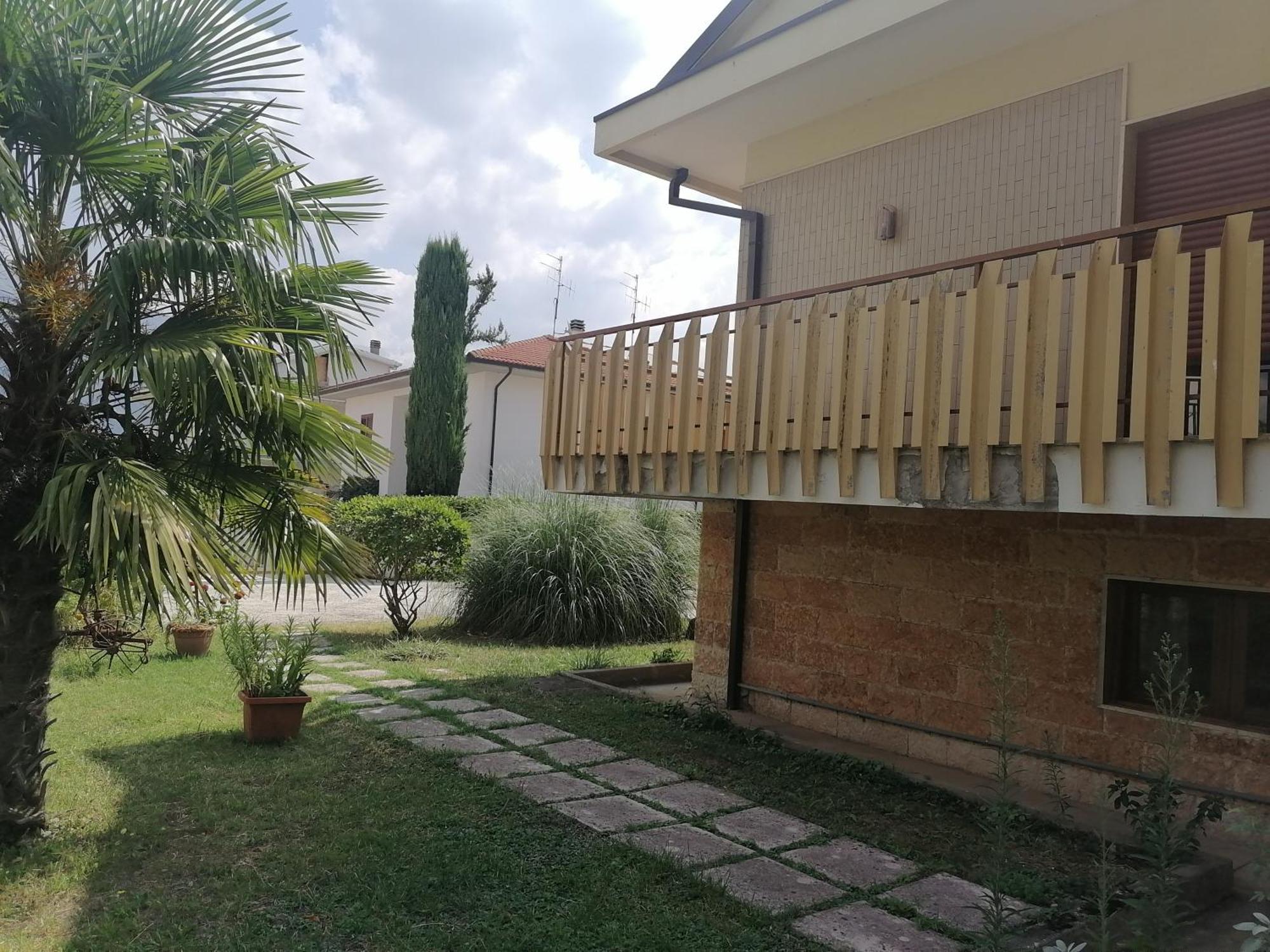 B&B Villaggio Sole Sulmona Extérieur photo