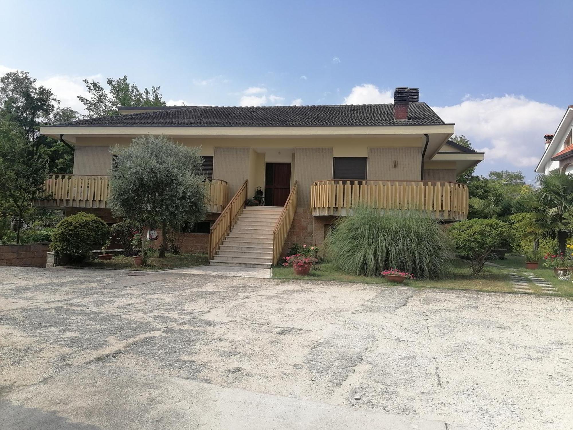 B&B Villaggio Sole Sulmona Extérieur photo